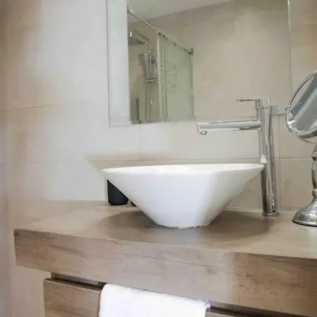Stylish 2 Bedroom Next To Lamerced Plaza Malaga
