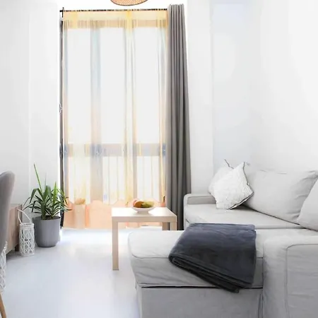 Apartment Stylish 2 Bedroom Next To Lamerced Plaza Malaga